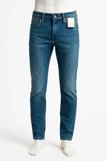 Jean homme slim Neuf avec étiquette Taille 36