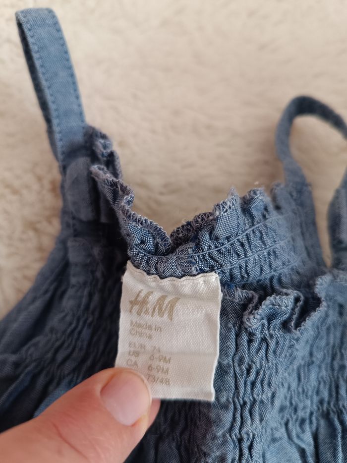 Combinaison h&M 6-9 mois - photo numéro 2