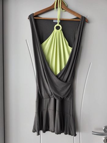 robe kaki