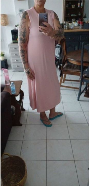 Très jolie robe longue femme T U 