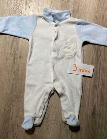 Pyjama velours blanc et bleu