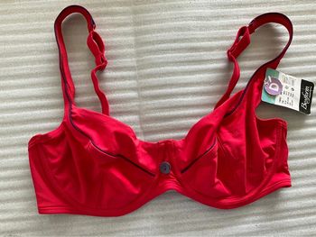 Haut maillot rouge Bestform neuf