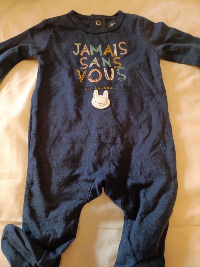Pyjama 1 mois mi saison - photo numéro 2