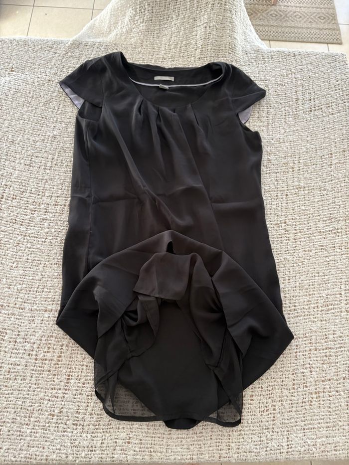 Robe noire - photo numéro 7