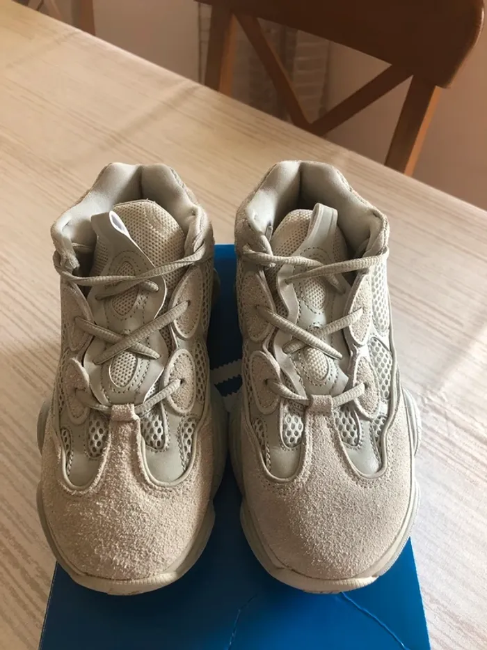 Yeezy 500 Salt - photo numéro 3