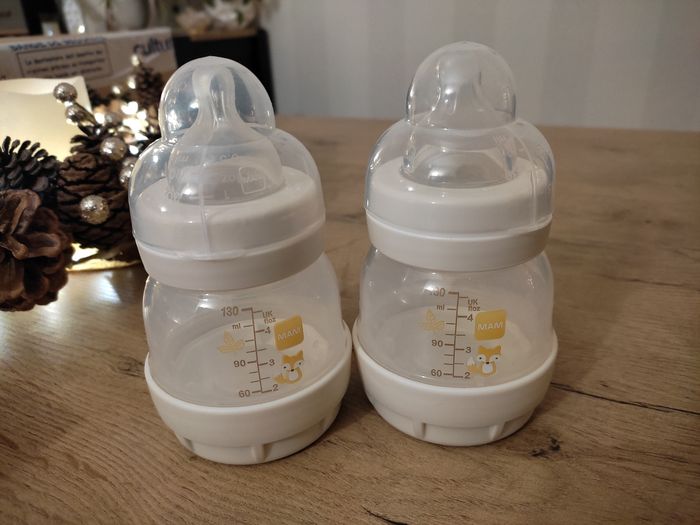 Lot 2 biberons MAM naissance