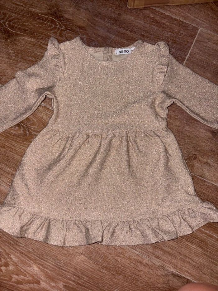 Robe doré