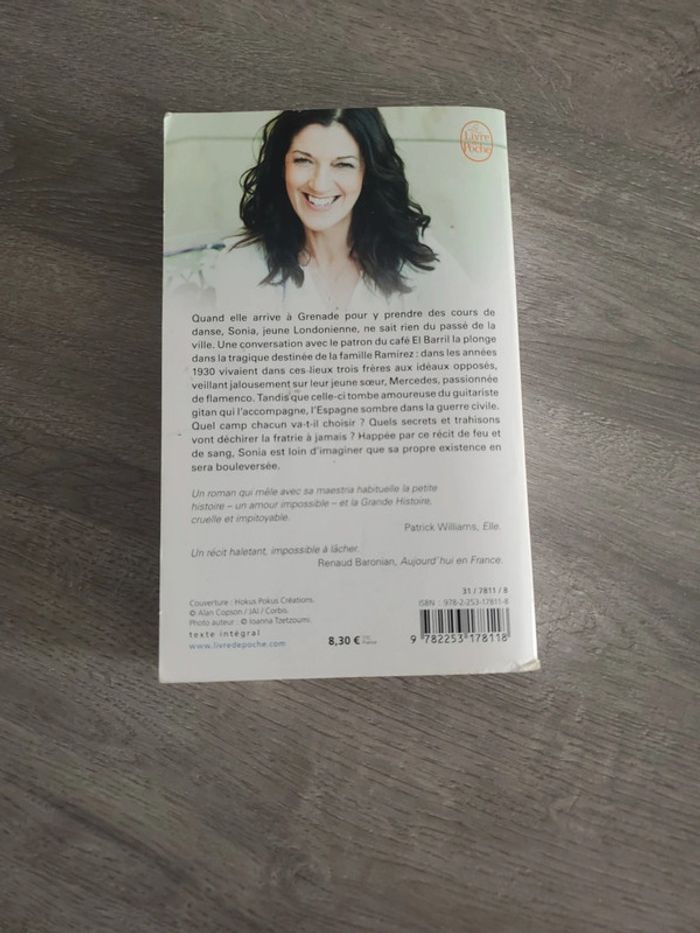 Une dernière danse Victoria Hislop – Livre de poche en bon état - photo numéro 2