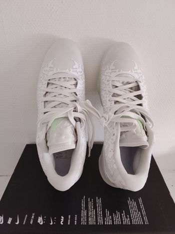 Jordan Zion 3 white vapor green