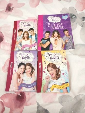 4 livres Violetta