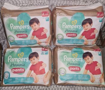 Couches Pampers Harmonie Pants taille 4