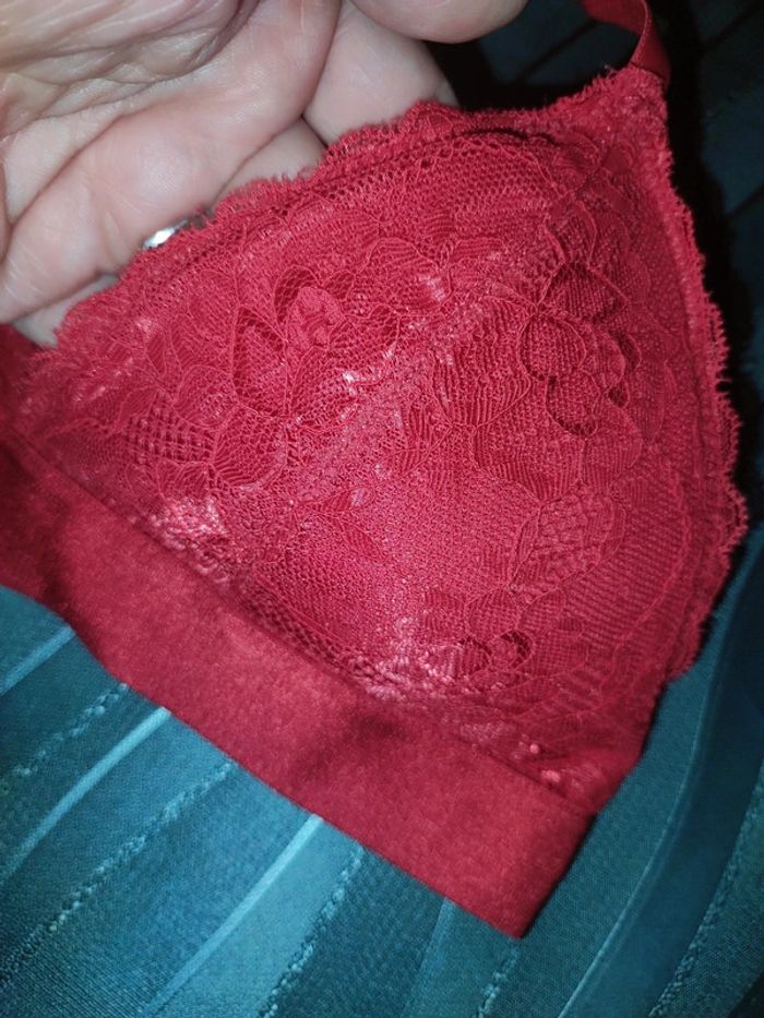 Soutien gorge 90B rouge - photo numéro 2