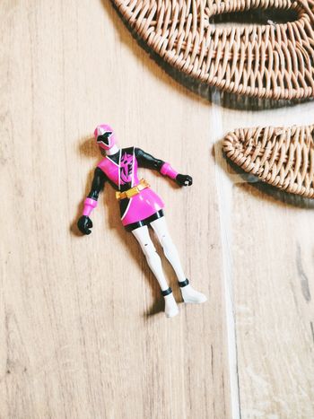 🙅 Power rangers ninja steel figurine articulée du ranger rose marque bandai
