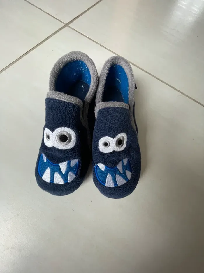 Chaussons isotoner taille 29
