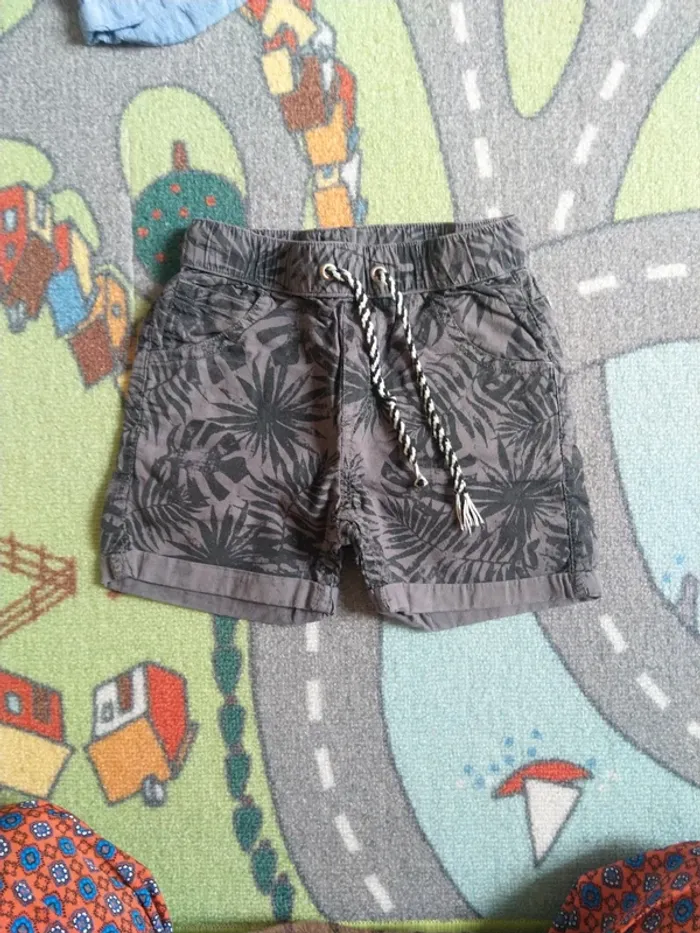 Lot 3 shorts orchestra et tissaia taille 4 ans / 104 cm - photo numéro 8