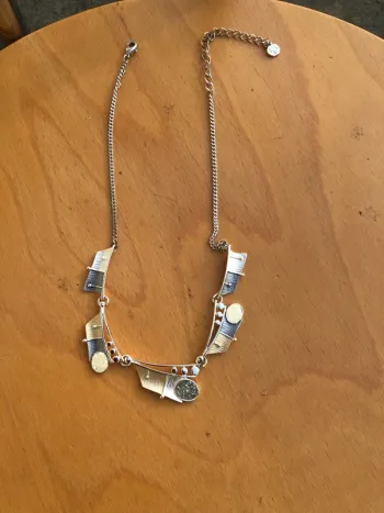 Collier fantaisie