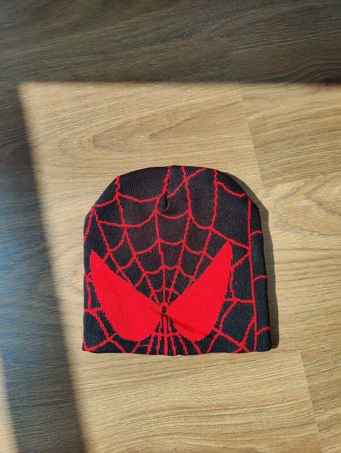 Bonnet Y2K Spiderman Noir et Rouge