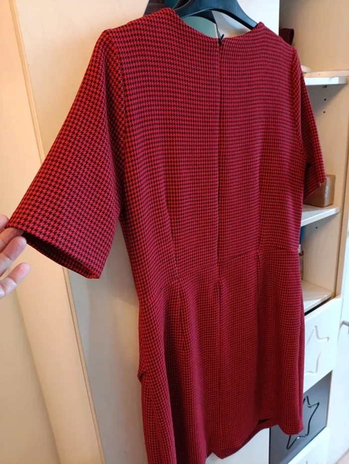 Robe rouge et noir T 42 - photo numéro 4