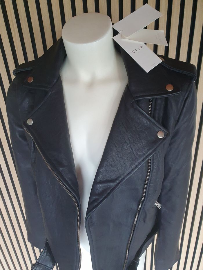 Sublime veste en cuir Vila 🖤 - photo numéro 8