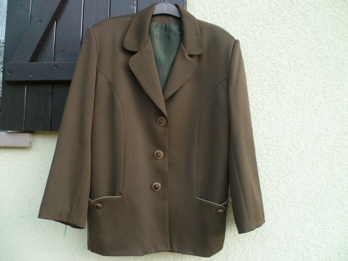 ensemble veste et jupe - photo numéro 2