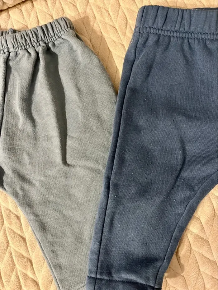 Lot 2 joggings - photo numéro 2