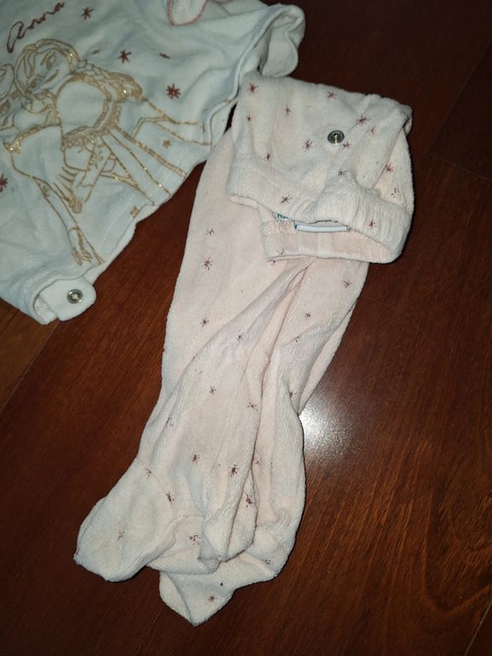 Pyjama reine des neige 12 mois - photo numéro 2