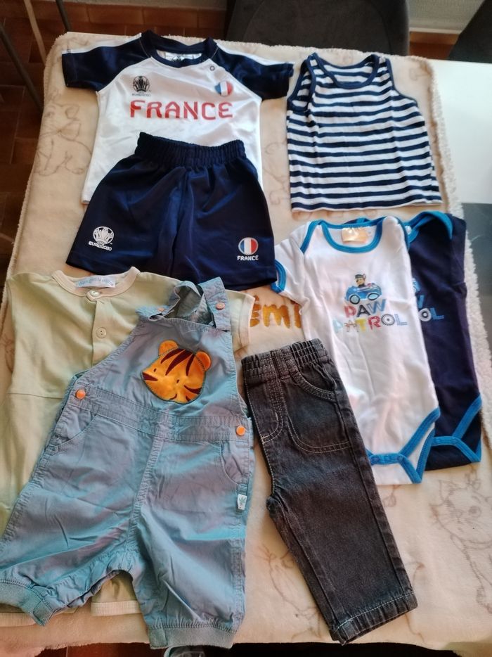 Lot vêtements garçon 9 mois - photo numéro 2