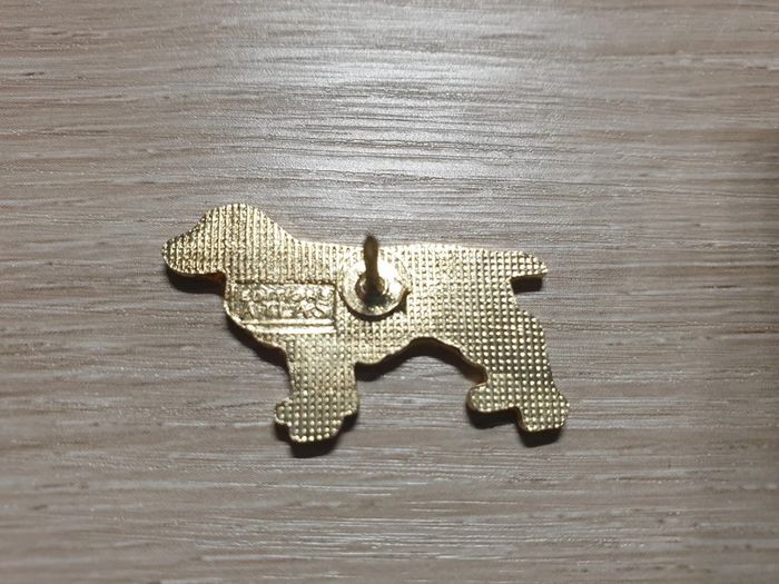 Magnifique pin's neuf années 90 - photo numéro 2