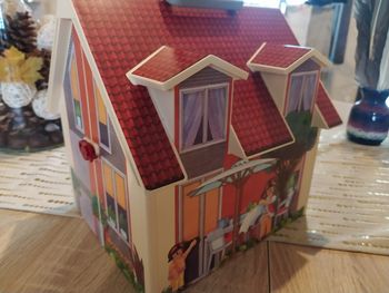 Maison Playmobil transportable 5167