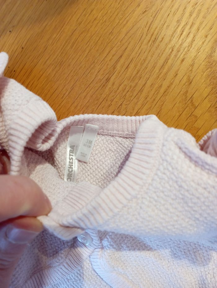 Gilet Orchestra et bonnet taille 3 mois en très bon état - photo numéro 3