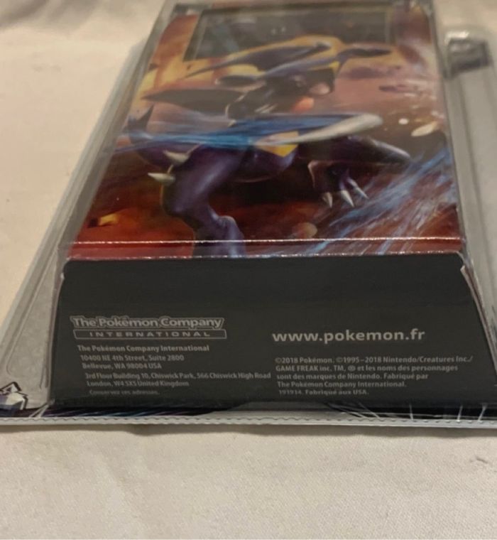 Deck Pokémon S&L Ultra Prisme Carchakrok neuf scellé - photo numéro 9
