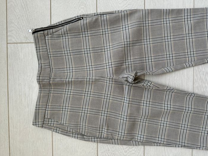 Pantalon Zara gris à motifs à carreaux - photo numéro 4
