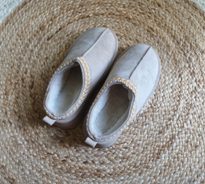 Mûles fourrées neuves - Taille 36 - photo numéro 2