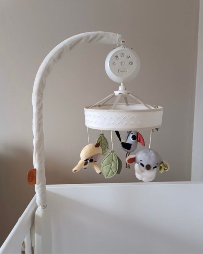 Mobile Tiny Love Boho Chic 17 Mélodies enchanteresses et 5 bruits blancs Très bon état