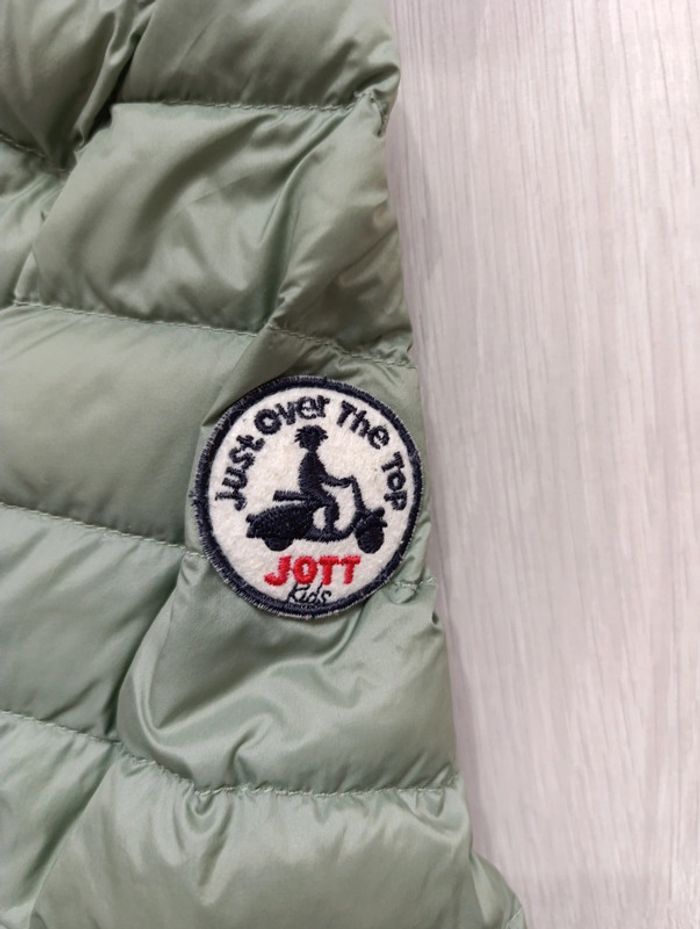 Doudoune jott verte taille 8/10ans - photo numéro 4