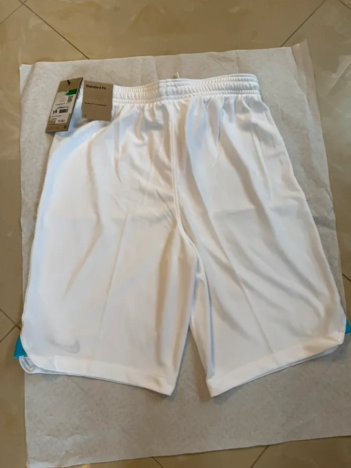 Short de foot Nike équipe Chelsea taille 13/15 ans authentique neuf - photo numéro 9