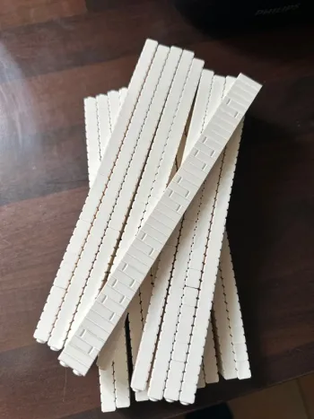 400 Brick Lego, Modified 1 × 2 with Masonry Profile ref 98283 White
