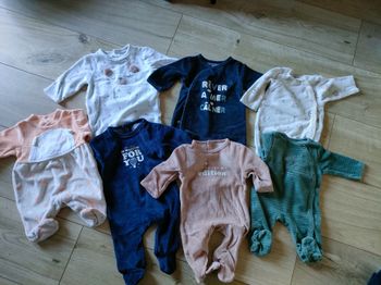 Lot de 7 pyjamas velours 