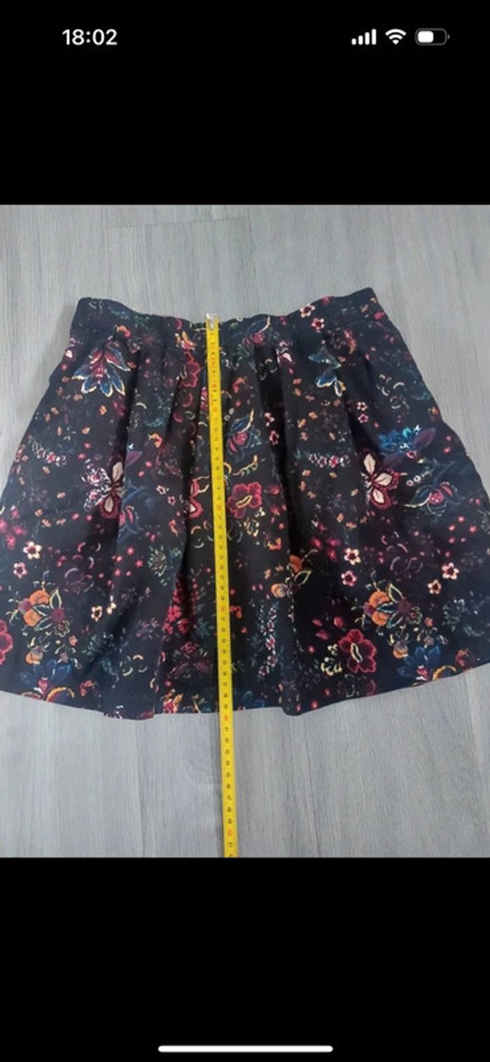 jupe Stradivarius taille 38 - photo numéro 6