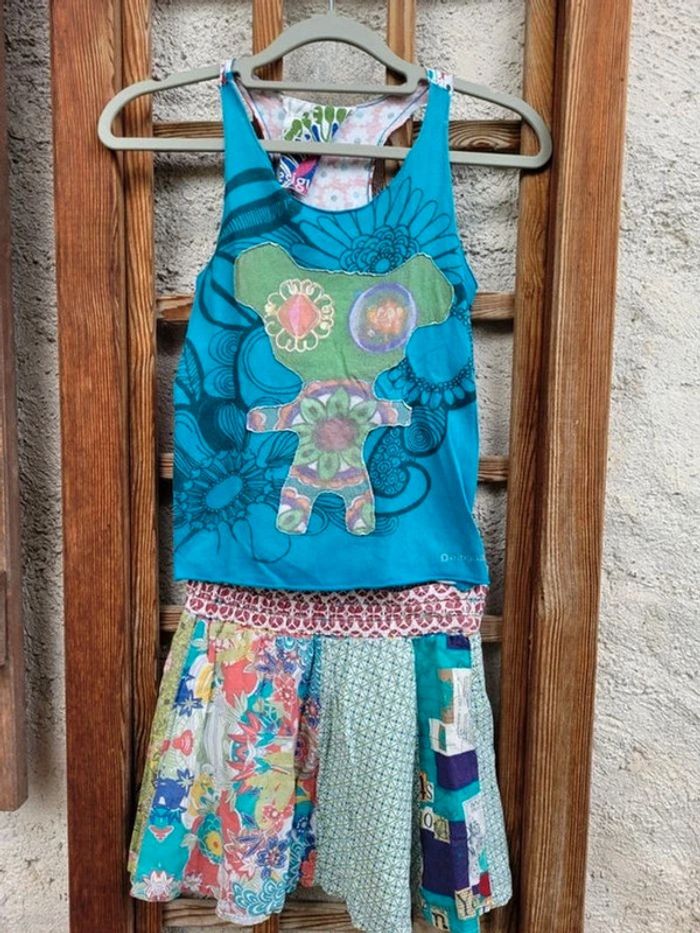 Superbe ensemble jupe et débardeur Desigual 7/8 ans