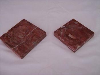 Lot 2 cendriers en marbre