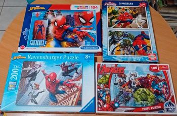 4 boîtes = 5 puzzles Spider-Man Marvel