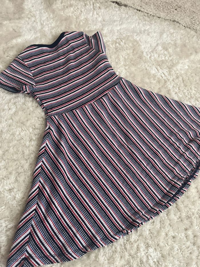 Robe 5 ans Zara 🤍 - photo numéro 7