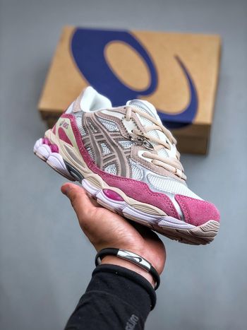Asics GEL-NYC (Rose) taille 36