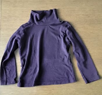 Sous  pull  ,violet  ,4  ans 