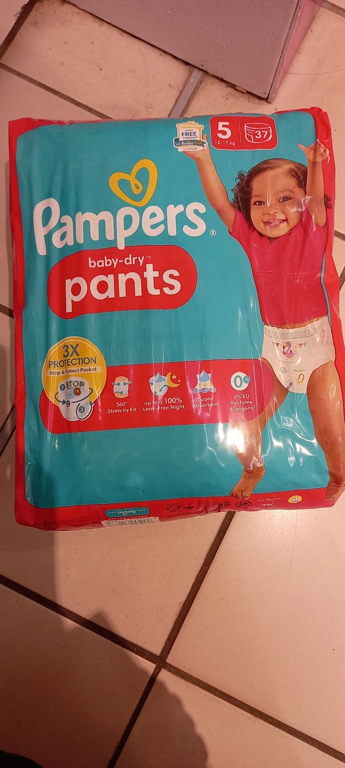 Pampers baby-dry pants taille 5 - photo numéro 2