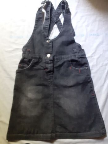 Robe salopette en jean noire