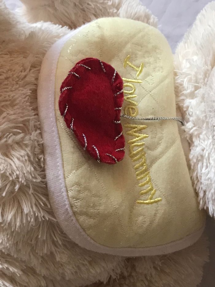Gros Ourson Beige Bavette Jaune Ecriture I Love Mummy Petit Cœur Rouge Peluche Petits Enfants Bébés - photo numéro 3
