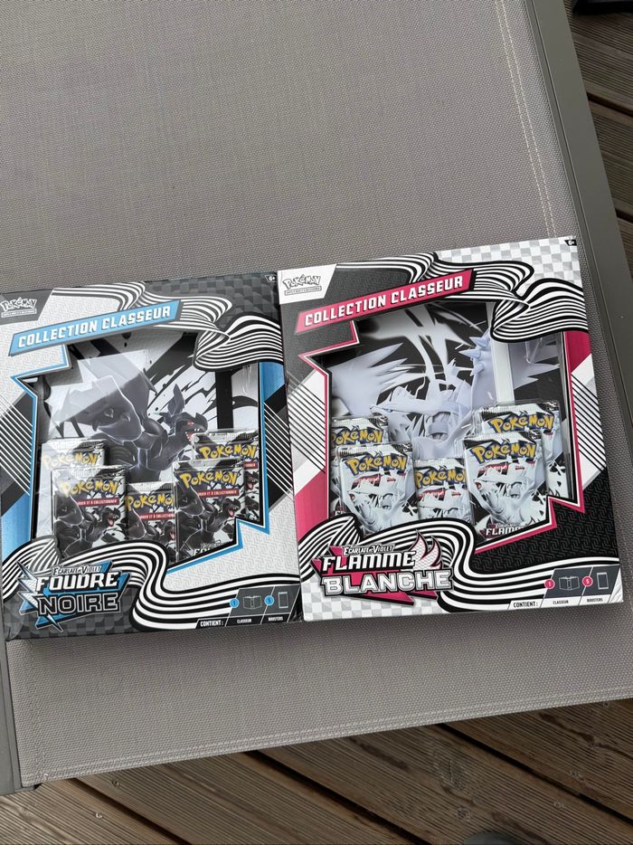 Lot de 2 coffrets classeurs EV 10.5 Pokemon