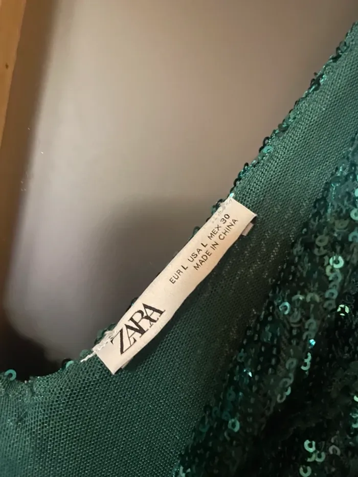 Magnifique robe verte sequins paillette Zara taille L - photo numéro 4